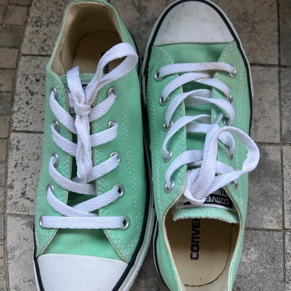 Converse All Star Kids Green Canvas Sneakers sz 2Y mint condition